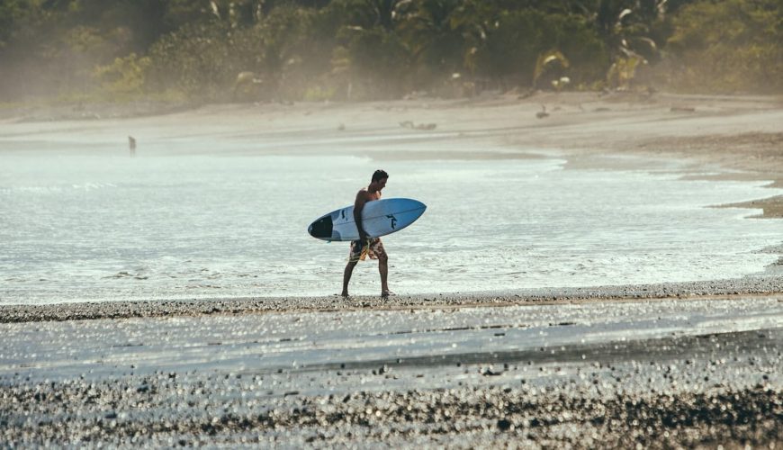Surf trips and surf camps on a discount