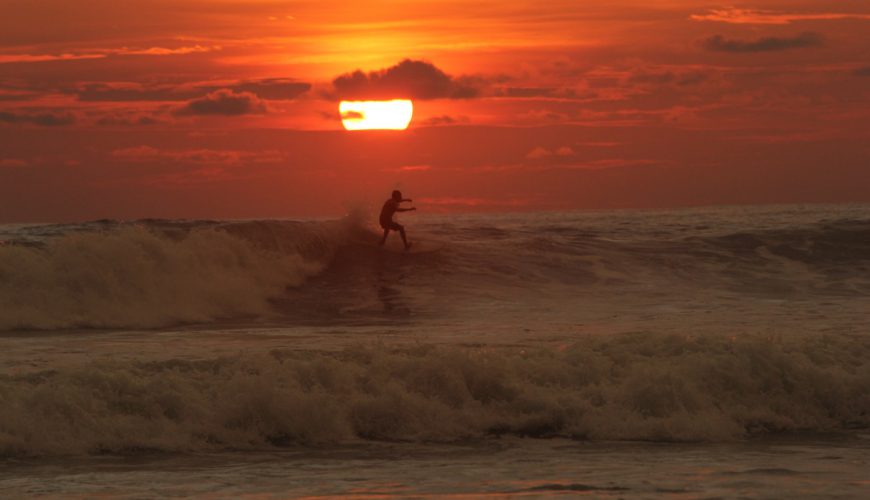 Surf trips and surf camps on a discount